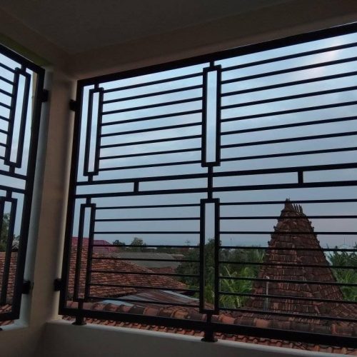 Desain Railing Balkon Minimalis
