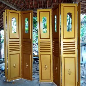 Pintu Lipat Besi Minimalis