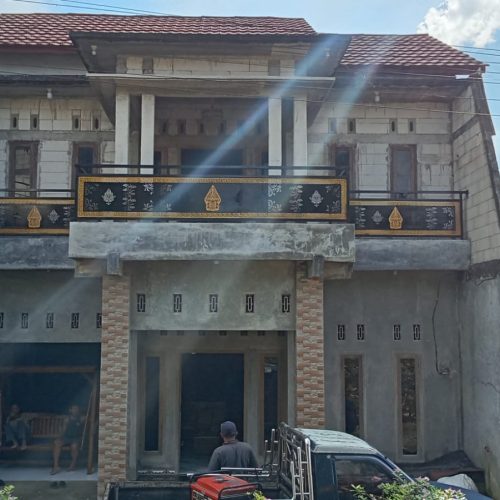 Pemasangan Balkon dan Railing Tangga Pati