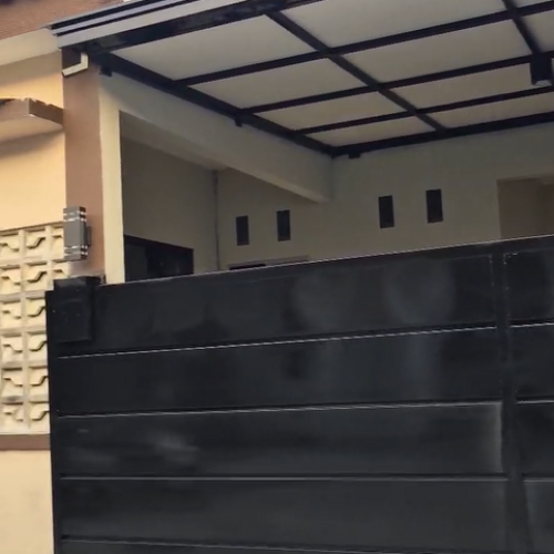 Pintu Gerbang Sliding dan Kanopi Pati