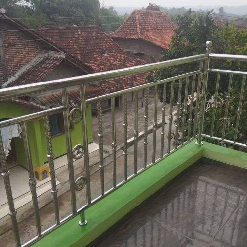 Jasa Balkon dan Railing Tangga Pati
